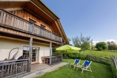 Die Ferienhäuser 90 qm bieten viel Holz aus dem eigenen Wald