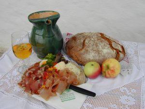 Urlaub am Bauernhof beim Miniponyhof Wild in der Steiermark, Österreich. Reiten, Pferde, Pony, Urlaub in Ferienwohnungen, Appartements, Ferienhaus, Almenland Camping, Campingplatz am Bauernhof